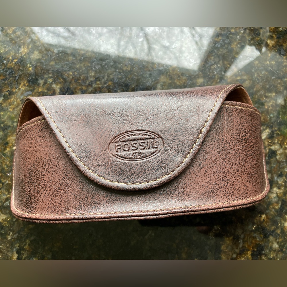 Fossil Leather Sunglasses Case - Picture 5 of 5